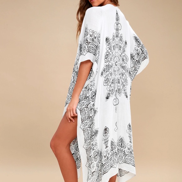 Exotic Sol Black and Grey Print Kimono Top - Picture 3 of 7